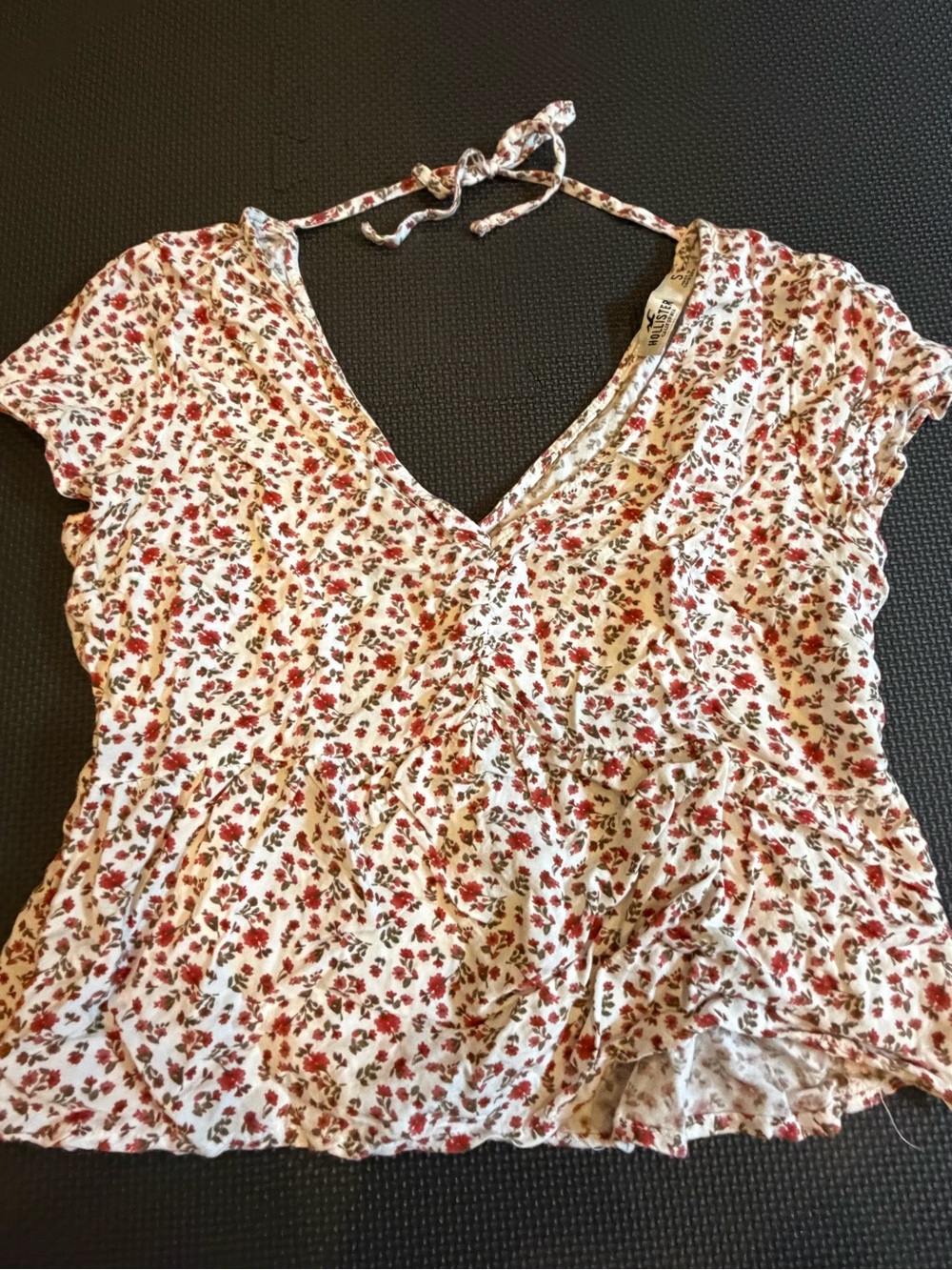 Hollister Cream Floral V-Neck Tie-Back Boho Concert Blouse